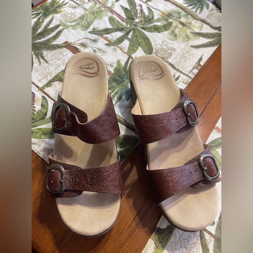 Dansko Brown Embossed Leather Sandals
